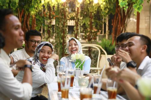 Indonesian Muslim Dinner Party, Buka puasa bersama