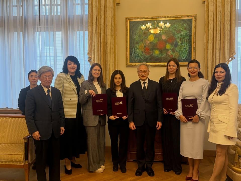 Поздравляем! 축하합니다!

On March 